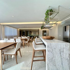 Apartamento com 171m², 3 dormitórios, 3 vagas, no bairro Exposição em Caxias do Sul para Comprar