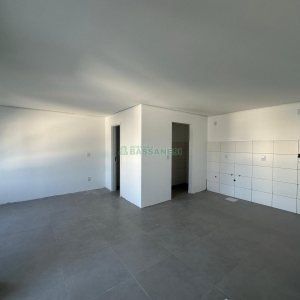 Apartamento com 40m², 1 dormitório, 1 vaga, no bairro Lourdes em Caxias do Sul para Comprar