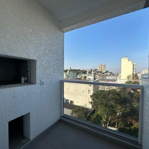 Apartamento com 40m², 1 dormitório, 1 vaga, no bairro Lourdes em Caxias do Sul para Comprar
