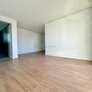 Apartamento com 155m², 3 dormitórios, 3 vagas, no bairro Panazzolo em Caxias do Sul para Comprar