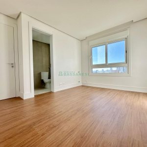 Apartamento com 155m², 3 dormitórios, 3 vagas, no bairro Panazzolo em Caxias do Sul para Comprar