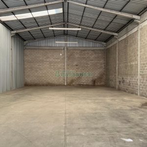 Pavilhão com 300m², no bairro Desvio Rizzo em Caxias do Sul para Alugar