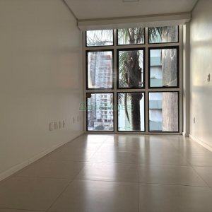 Sala com 52m², no bairro Centro em Caxias do Sul para Alugar