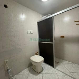 Apartamento com 60m², 2 dormitórios, 1 vaga, no bairro São Pelegrino em Caxias do Sul para Comprar