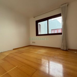 Apartamento com 145m², 3 dormitórios, 2 vagas, no bairro Panazzolo em Caxias do Sul para Alugar