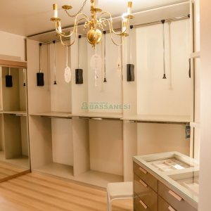 Apartamento com 295m², 3 dormitórios, 2 vagas, no bairro Panazzolo em Caxias do Sul para Comprar