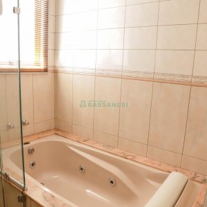 Apartamento com 295m², 3 dormitórios, 2 vagas, no bairro Panazzolo em Caxias do Sul para Comprar