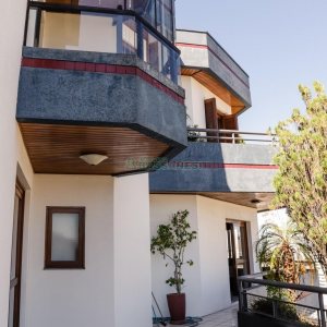 Apartamento com 295m², 3 dormitórios, 2 vagas, no bairro Panazzolo em Caxias do Sul para Comprar