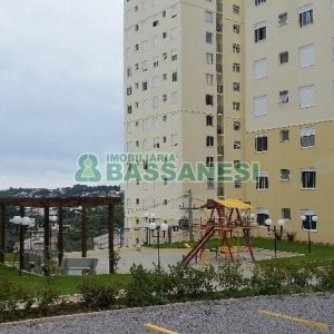 Apartamento com 52m², 2 dormitórios, 1 vaga, no bairro De Zorzi em Caxias do Sul para Alugar