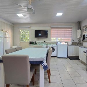 Chácara com 540m², 4 dormitórios, 1 vaga, no bairro Samuara em Caxias do Sul para Comprar