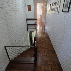 Chácara com 540m², 4 dormitórios, 1 vaga, no bairro Samuara em Caxias do Sul para Comprar