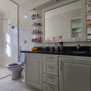 Chácara com 540m², 4 dormitórios, 1 vaga, no bairro Samuara em Caxias do Sul para Comprar