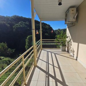 Chácara com 540m², 4 dormitórios, 1 vaga, no bairro Samuara em Caxias do Sul para Comprar