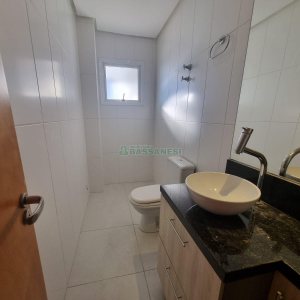 Apartamento com 250m², 4 dormitórios, 2 vagas, no bairro Sagrada Família em Caxias do Sul para Alugar