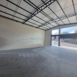 Loja com 230m², no bairro Planalto em Caxias do Sul para Alugar