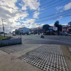 Loja com 230m², no bairro Planalto em Caxias do Sul para Alugar