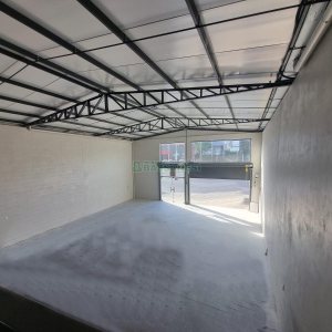 Loja com 230m², no bairro Planalto em Caxias do Sul para Alugar