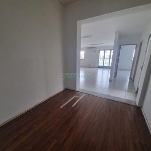 Casa, 4 dormitórios, 2 vagas, no bairro Lourdes em Caxias do Sul para Alugar