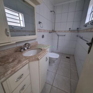 Casa, 4 dormitórios, 2 vagas, no bairro Lourdes em Caxias do Sul para Alugar