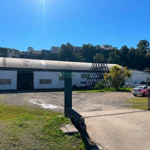 Pavilhão com 6429m², no bairro Nossa Senhora de Fátima em Caxias do Sul para Comprar