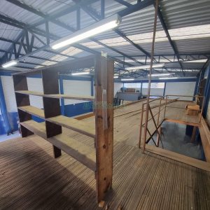 Pavilhão com 325m², no bairro Bela Vista em Caxias do Sul para Alugar