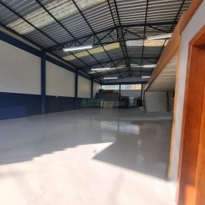 Pavilhão com 325m², no bairro Bela Vista em Caxias do Sul para Alugar