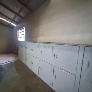 Pavilhão com 325m², no bairro Bela Vista em Caxias do Sul para Alugar