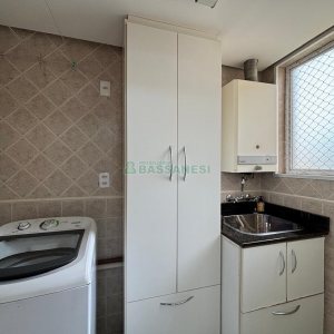 Apto Mobiliado com 72m², 2 dormitórios, 1 vaga, no bairro Universitário em Caxias do Sul para Alugar