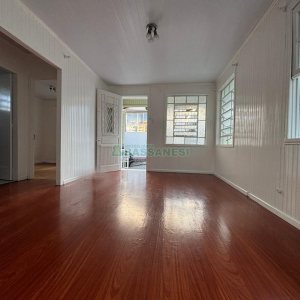 Casa com 92m², 3 dormitórios, no bairro Rio Branco em Caxias do Sul para Alugar