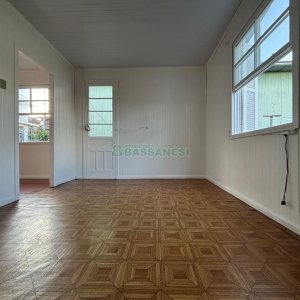 Casa com 92m², 3 dormitórios, no bairro Rio Branco em Caxias do Sul para Alugar