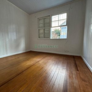 Casa com 92m², 3 dormitórios, no bairro Rio Branco em Caxias do Sul para Alugar