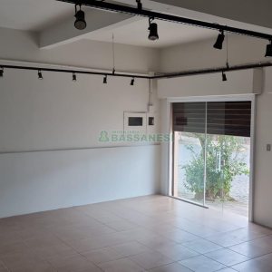 Loja com 320m², no bairro Rio Branco em Caxias do Sul para Alugar