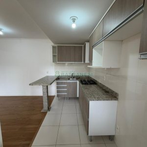 Apartamento com 59m², 2 dormitórios, 1 vaga, no bairro Centro em Caxias do Sul para Comprar