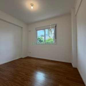 Apartamento com 59m², 2 dormitórios, 1 vaga, no bairro Centro em Caxias do Sul para Comprar