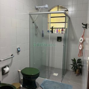 Chácara com 300m², 3 dormitórios, 2 vagas, no bairro Vila Seca em Caxias do Sul para Comprar