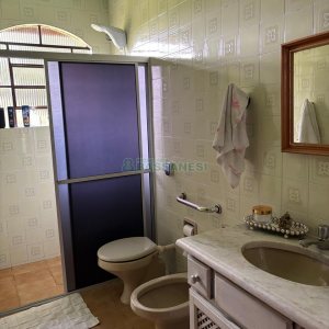 Chácara com 300m², 3 dormitórios, 2 vagas, no bairro Vila Seca em Caxias do Sul para Comprar