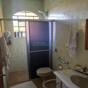 Chácara com 300m², 3 dormitórios, 2 vagas, no bairro Vila Seca em Caxias do Sul para Comprar