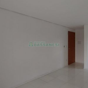 Apartamento com 46m², 2 dormitórios, 1 vaga, no bairro São Luiz em Caxias do Sul para Alugar