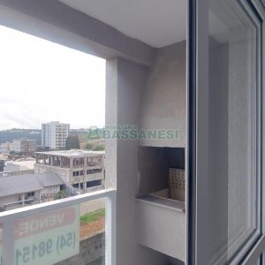 Apartamento com 46m², 2 dormitórios, 1 vaga, no bairro São Luiz em Caxias do Sul para Alugar