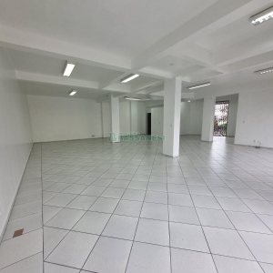 Loja com 120m², no bairro Cruzeiro em Caxias do Sul para Alugar