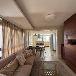 Apartamento com 455m², 3 dormitórios, 4 vagas, no bairro Centro em Caxias do Sul para Comprar