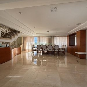 Apartamento com 455m², 3 dormitórios, 4 vagas, no bairro Centro em Caxias do Sul para Comprar