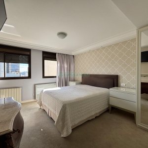 Apartamento com 455m², 3 dormitórios, 4 vagas, no bairro Centro em Caxias do Sul para Comprar