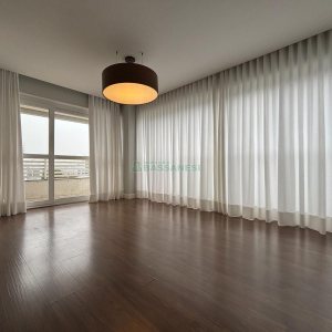 Apartamento com 151m², 3 dormitórios, 2 vagas, no bairro Panazzolo em Caxias do Sul para Alugar