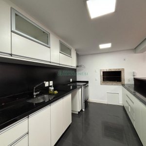 Apartamento com 151m², 3 dormitórios, 2 vagas, no bairro Panazzolo em Caxias do Sul para Alugar