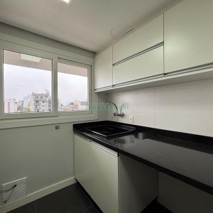 Apartamento com 151m², 3 dormitórios, 2 vagas, no bairro Panazzolo em Caxias do Sul para Alugar