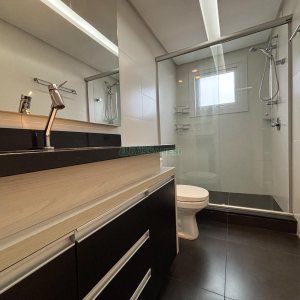 Apartamento com 151m², 3 dormitórios, 2 vagas, no bairro Panazzolo em Caxias do Sul para Alugar