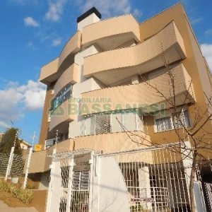 Apartamento com 80m², 2 dormitórios, 1 vaga, no bairro Colina Sorriso em Caxias do Sul para Alugar