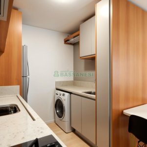 Kitinete Mobiliado com 35m², 1 dormitório, 1 vaga, no bairro São Pelegrino em Caxias do Sul para Alugar