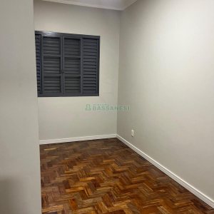 Casa com 200m², 4 dormitórios, 3 vagas, no bairro Nossa Senhora de Lourdes em Caxias do Sul para Alugar